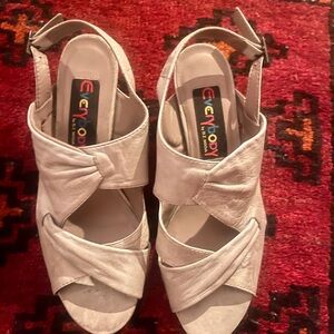 Everybody by BZ Moda gray leather sandal heels 36